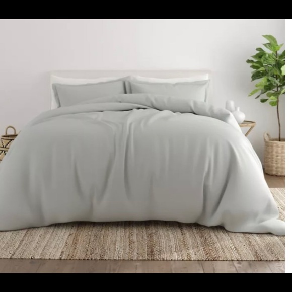 Solid 3-Piece King Duvet Cover Set in Light Grey - Picture 2 of 5